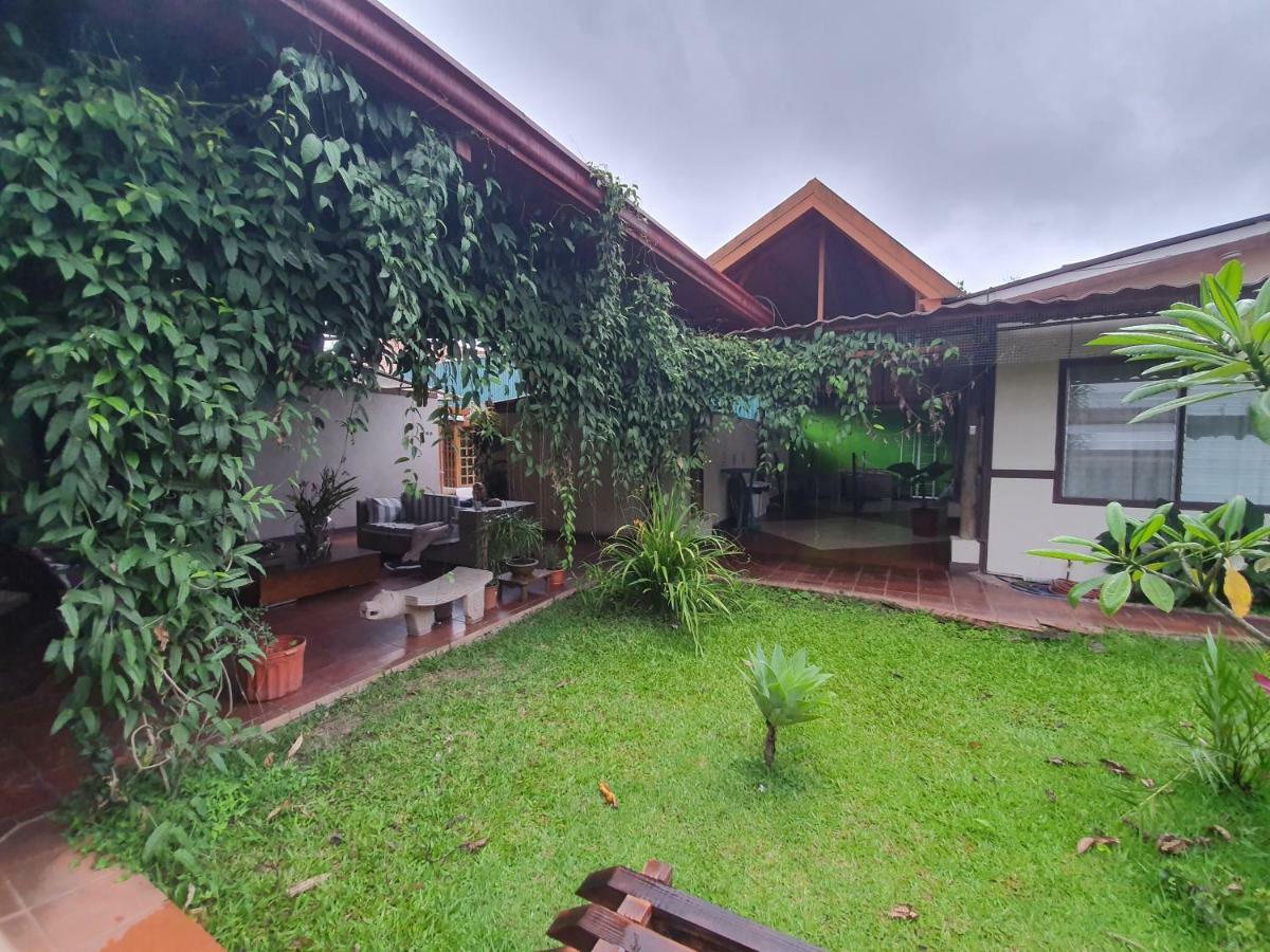 Turrialba Bed & Breakfast Exteriör bild