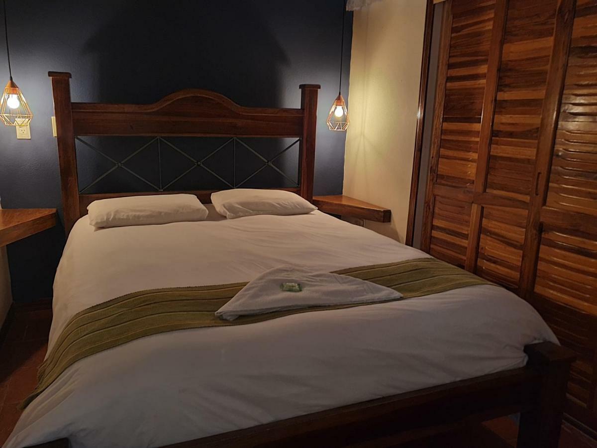 Turrialba Bed & Breakfast Exteriör bild