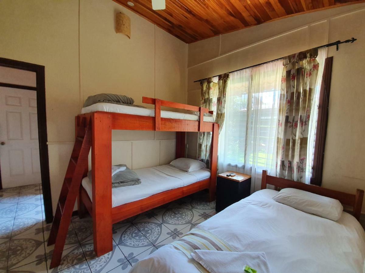 Turrialba Bed & Breakfast Exteriör bild
