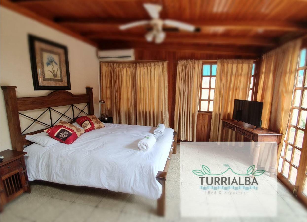 Turrialba Bed & Breakfast Exteriör bild